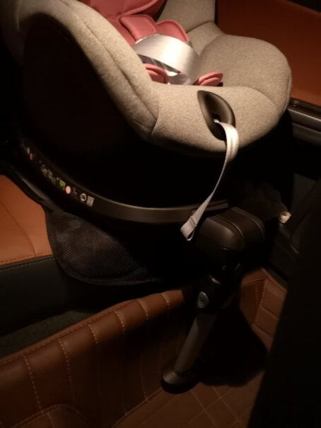 宝得适座椅上部分会晃动吗？