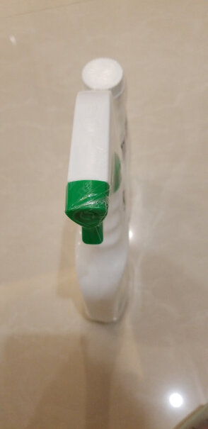 绿伞去污粉500g*6袋汽车前档玻璃油可以用吗？
