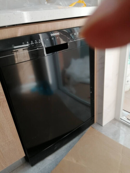 西门子独立式家用智能洗碗机上盖还可以放个微波炉吗？