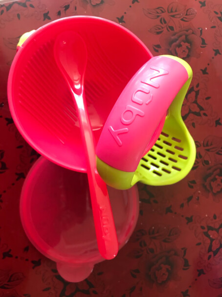 努比儿童餐具辅食碗婴儿碗这个碗微波炉能能能用吗？