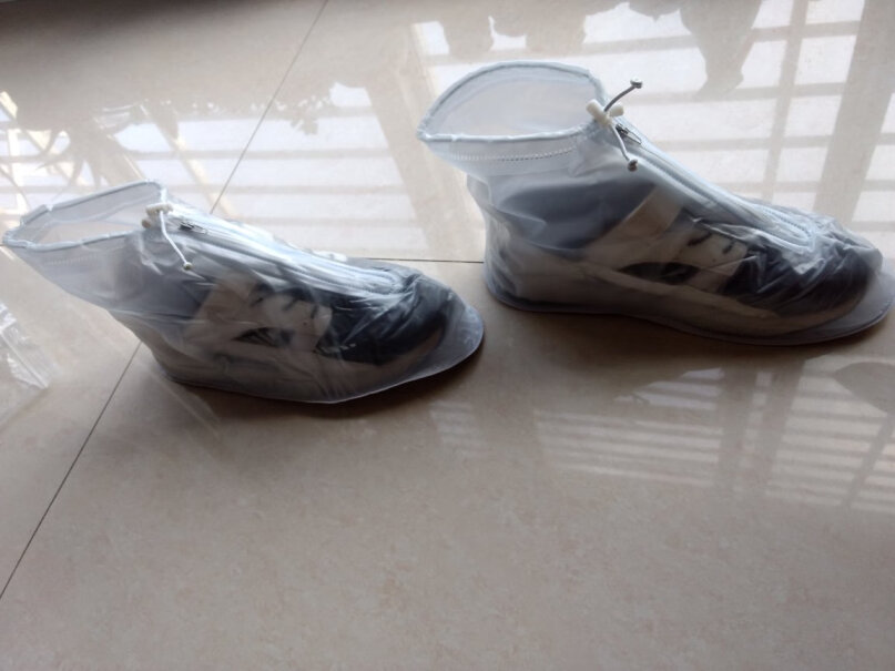 捷昇JIESHENG儿童雨鞋套加厚雨靴平底男女童防滑雨靴套40码穿多大？