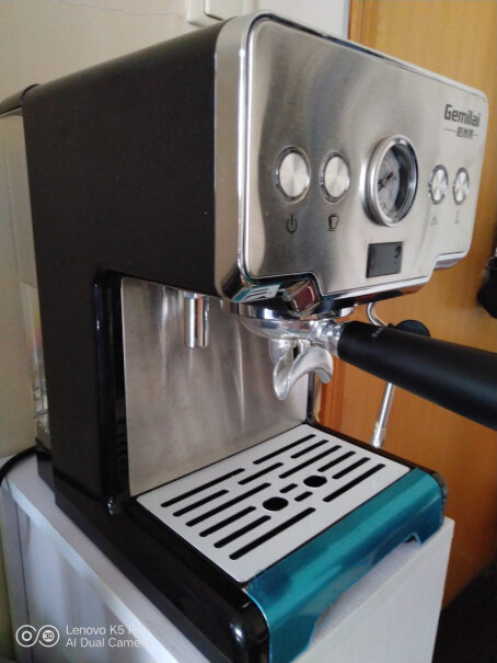 格米莱CRM3605家用意式煮咖啡机手动半自动出水量和温度能调节吗？