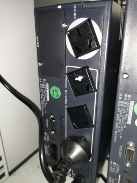 山特MT1000 UPS这个600瓦，如果电脑的功耗和这个接近能带的动吗？