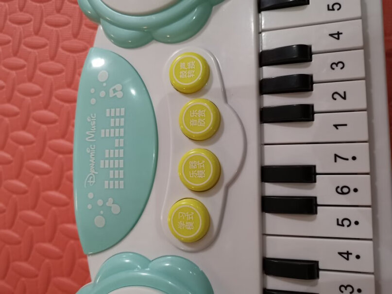 猫贝乐儿童玩具电子琴婴儿音乐玩具拍拍鼓2合1电子琴这个大吗？声音大吗？一岁零四个月的小孩子可以玩嘛？