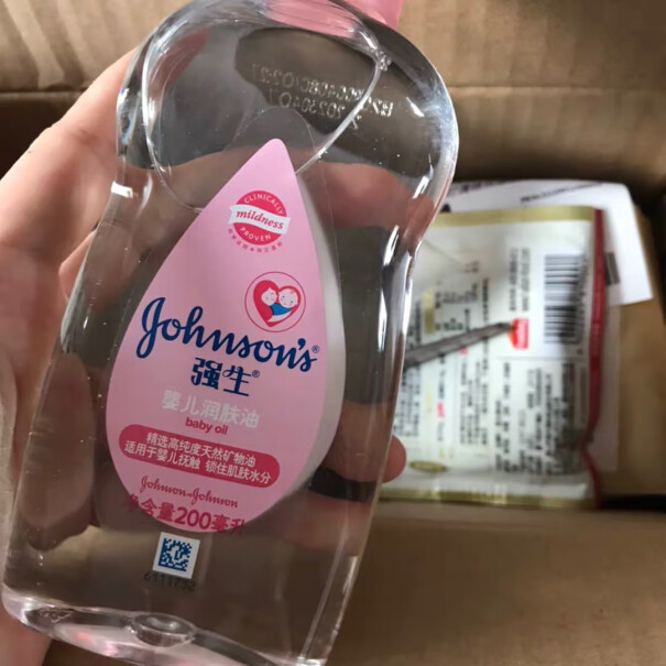 强生Johnson婴儿润肤油200ml强生婴儿抚摩油这款防皴效果好不？我家孩子太皴了，用这个管事不？