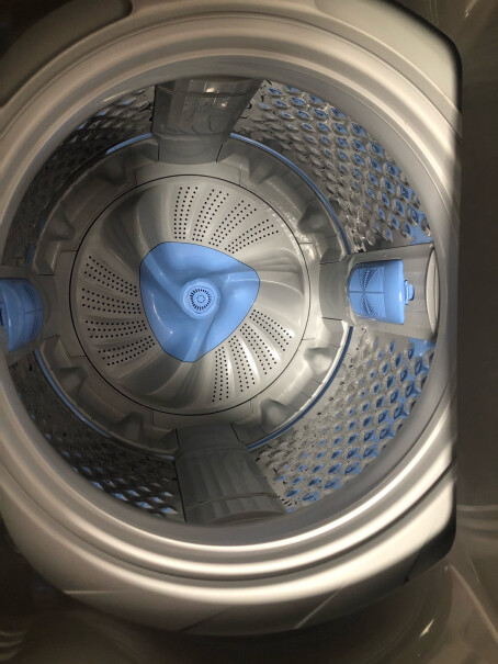 小天鹅波轮洗衣机全自动京东小家智能生态️️️150身高用这款洗衣机好拿里边衣服吗？