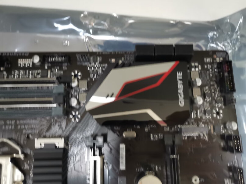 技嘉Z390GAMING这个主板需要刷bios吗？我的cpu是9600kf