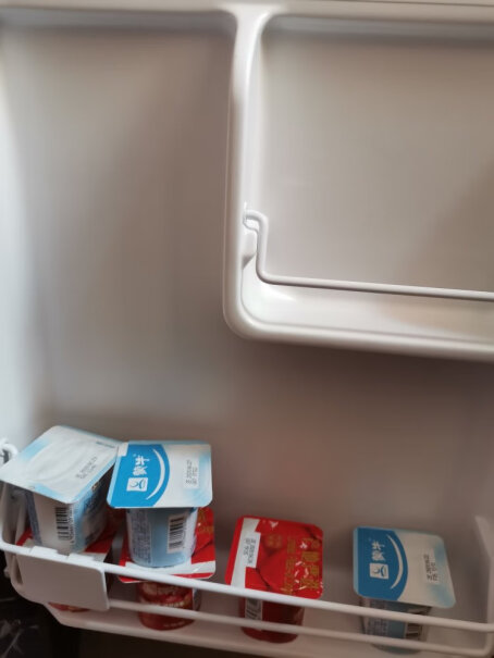 奥马Homa118升小冰箱温度咋调节，没看到调的地方？