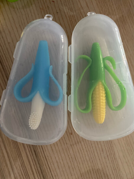 香蕉宝宝婴儿牙胶硅胶牙刷有带收纳盒吗？