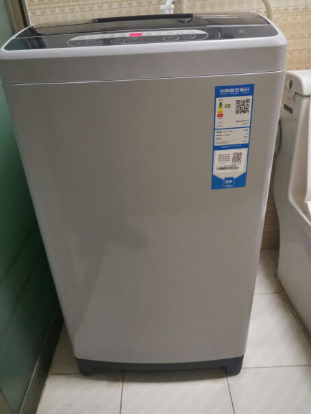 统帅海尔出品10KG波轮洗衣机全自动有人买过8KG知道是插头上面是几A么？是不是大功率的呀？
