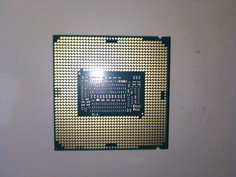 Intel i9-9900KF CPU处理器常年网游多开，老铁们顺是3800x还是9900kf？，很纠结？