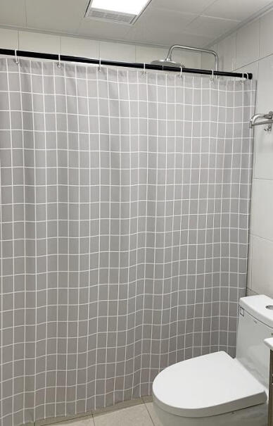美居客浴帘墙与墙宽有2米1，能够用？