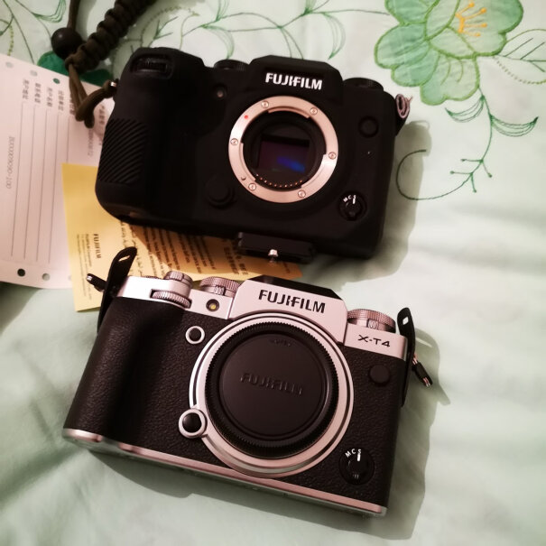 微单相机富士（FUJIFILM）X-T4 微单套机哪个更合适,使用感受大揭秘！