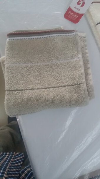 九洲鹿毛巾家居用这条毛巾洗脸皮肤会变白吗？