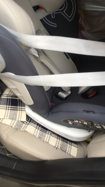 瑞贝乐reebaby汽车儿童安全座椅ISOFIX接口高尔夫14年旅行可以装吗？