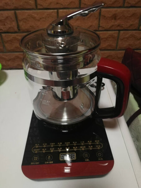 美的养生壶电水壶1.5L多功能烧水煮茶器这款是全玻璃的？