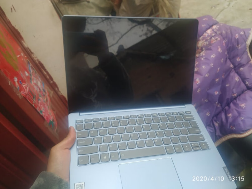 联想LenovoIdeaPad14s2020有赠品吗？除了电脑机子之外还有什么？谢谢？