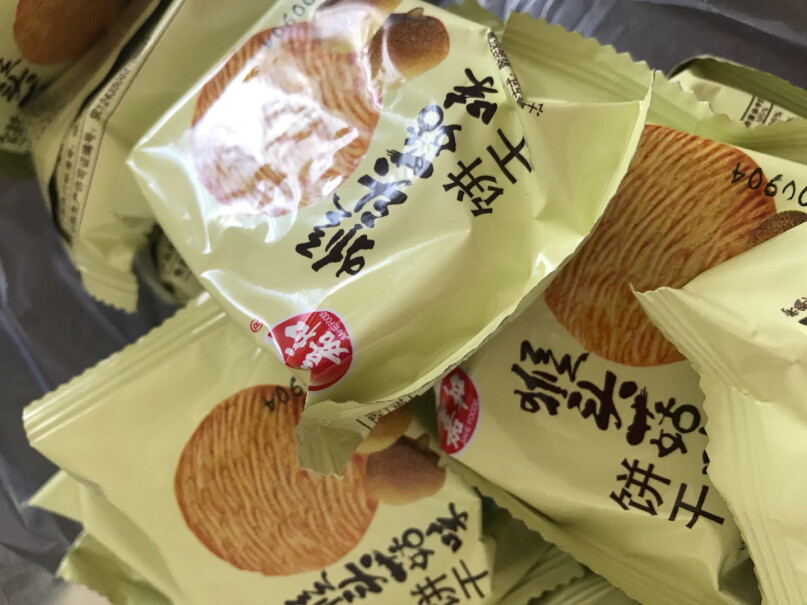 金豪佳JINHJ猴头菇饼干整箱500g*2箱早餐代餐猴头菇曲奇零食品小吃的休闲散装宿舍零食值得买吗？使用体验！