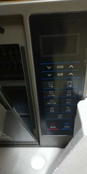 美的烤箱32L家用多功能电烤箱T4-L326F受热能力怎么样？烤的时候机箱很烫吗？