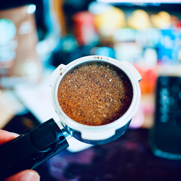 海氏HC71咖啡机家用小型大家买的滤网和漏斗旋的紧吗？