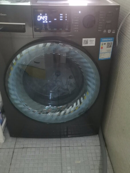 小天鹅（LittleSwan）洗衣机小天鹅10公斤滚筒洗衣机全自动水魔方洗衣机冷水洗防缠绕一级能效变频低噪TG100V868WMADY质量好吗,哪款性价比更好？