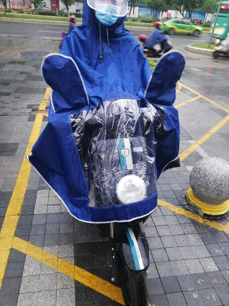 雨伞雨具亮朵电动车雨衣男评测下来告诉你坑不坑,功能介绍？