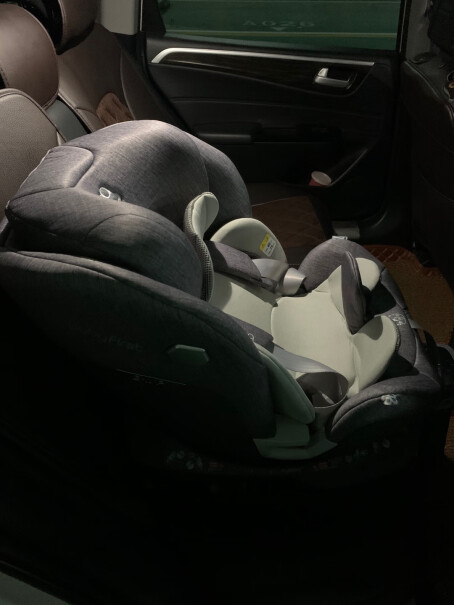 宝贝第一汽车儿童安全座椅isofix接口360°旋转这款座椅反向有160度吗？