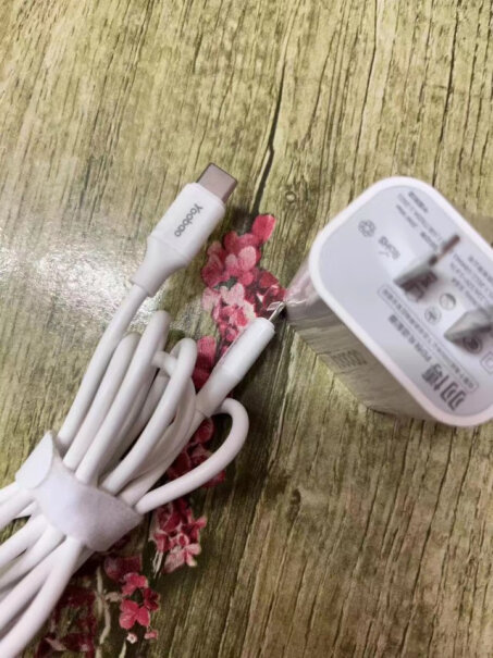 数据线羽博Yoobao快充PD20WTypeiPhone14ProMax充电器这个好用吗？会不会伤到手机电池啊？