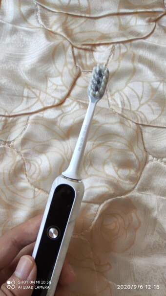 米家小米电动牙刷牙膏防飞溅是怎么实现的？