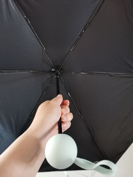 雨伞雨具天堂伞遮阳伞五折胶囊太阳伞溢彩黑胶防晒伞女哪个更合适,质量真的好吗？