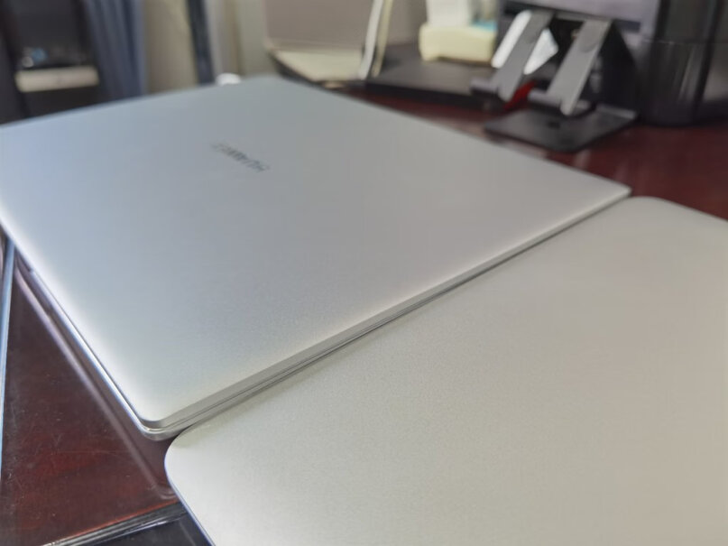 华为笔记本电脑MateBook灰色掉漆严重吗？