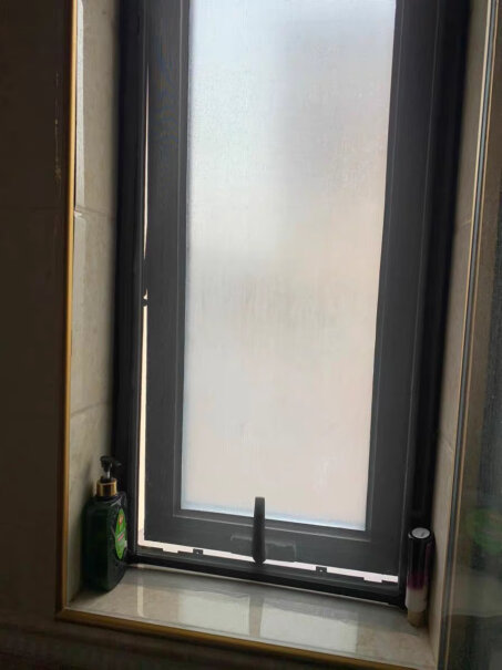 智汇防蚊纱窗网磁铁能吸铝窗？