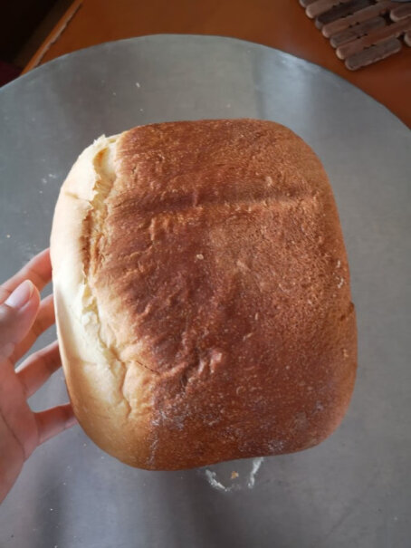 美的面包机厨师机我第一次按照说明书操作了，结果没出来面包。问问你们，用自己把面拿出来揉揉吗？