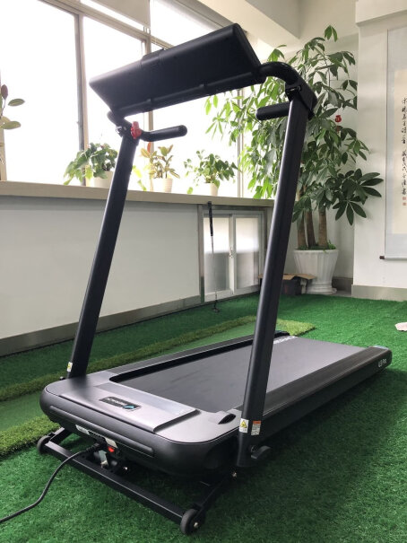 麦瑞克跑步机家用折叠智能静音健身器材室内小型走步机对楼下会有影响吗？