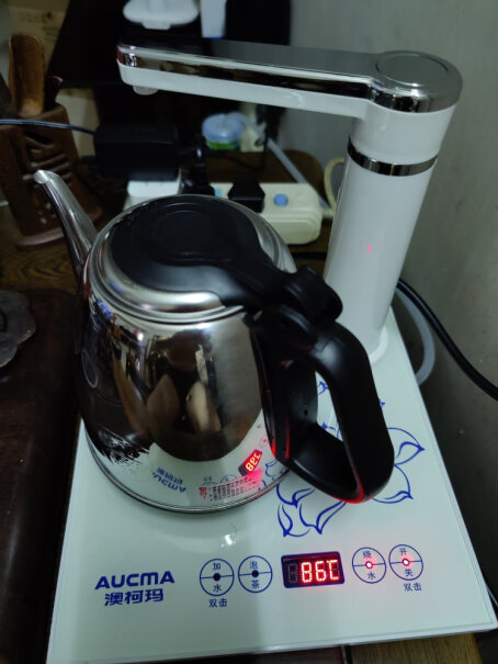 澳柯玛全自动上水电热水壶电水壶烧水壶上水的水管有多长，是直接把水管插到水桶中使用吗？
