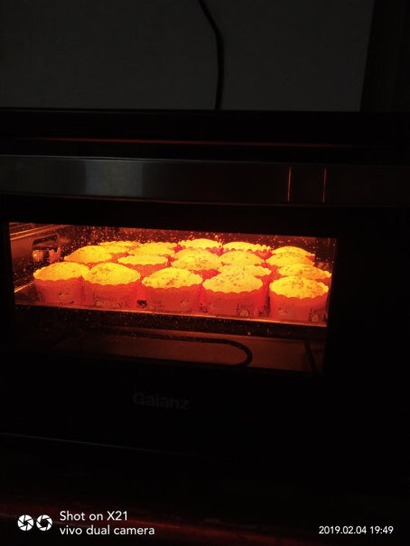 格兰仕全自动智能电烤箱家用请问这个烤箱使用的时候噪音大吗？