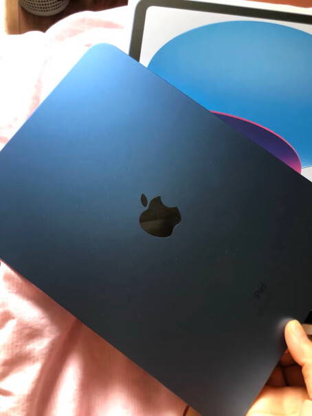 AppleiPad10.9202264GBWLAN平板新款买回来需要贴钢化膜吗？