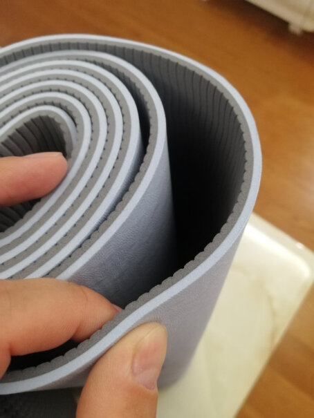 瑜伽垫李宁瑜伽垫TPE体位线进阶专业防滑5mm运动垫评测结果好吗,哪个性价比高、质量更好？