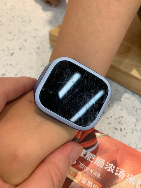 小米米兔手表4C蓝色我刚买了一个，请问一个手表能绑定两个手机吗？