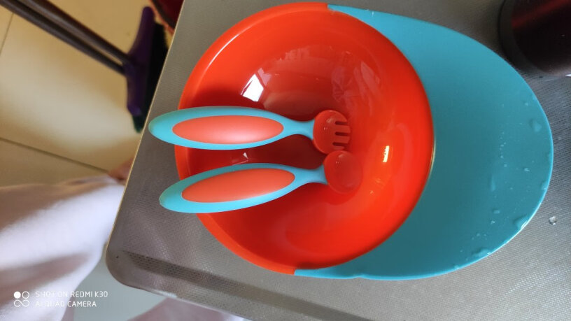 Boon啵儿 辅食碗 儿童餐具吸盘碗 婴儿碗训练吃饭餐具 辅食碗勺套装 蓝多少钱入手的？