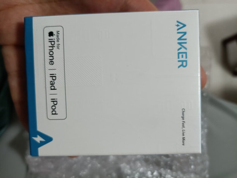 Anker安克MFi认证苹果快充PD20W数据线这线是怎么用的？一头是苹果的一头是华为的？