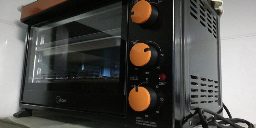美的T3-L326B家用多功能电烤箱能否自动旋转烧烤？