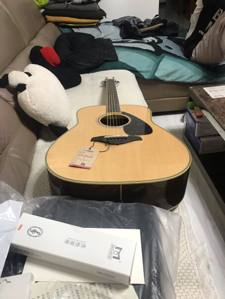 雅马哈FGX830CBL黑色民谣电箱吉他缺角这琴是正品吗 购买时如何避免阴阳脸？