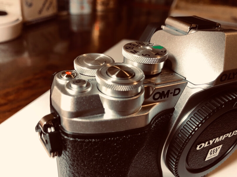 微单相机奥林巴斯E-M10 MarkIV微单相机评测教你怎么选,质量不好吗？