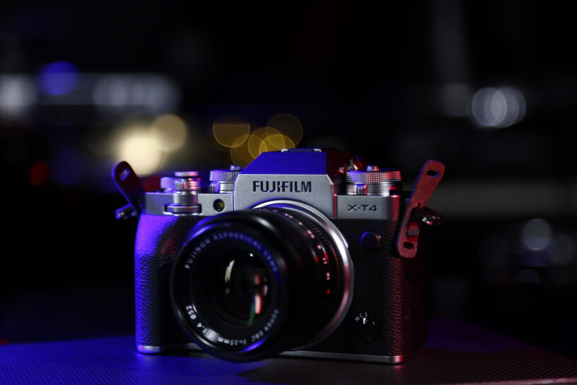 富士（FUJIFILM）X-T4 微单套机请问有延保卡片嘛，我的盒子里面怎么没有？