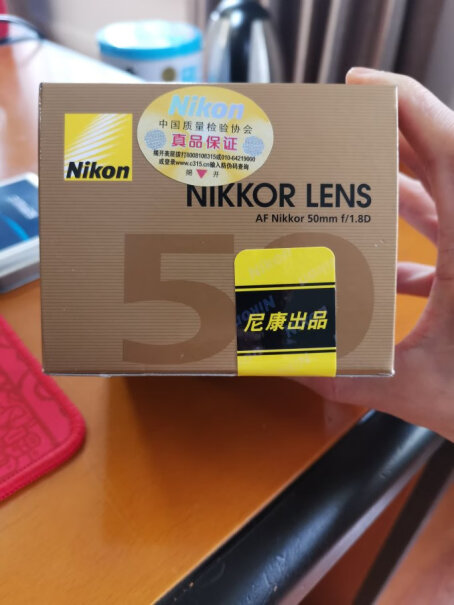 尼康AF-S DX标准定焦镜头尼康的镜头，佳能可以用吗？