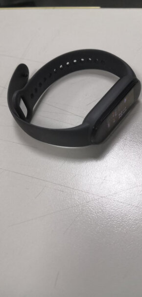 小米手环5 NFC 石墨黑可以和机械表一起戴吗？会不会磁化手表？
