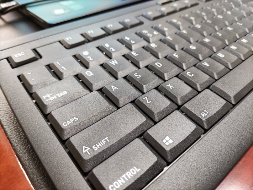 CHERRY键盘樱桃DW2300无线键鼠套装简洁轻薄评测结果好吗？功能介绍？