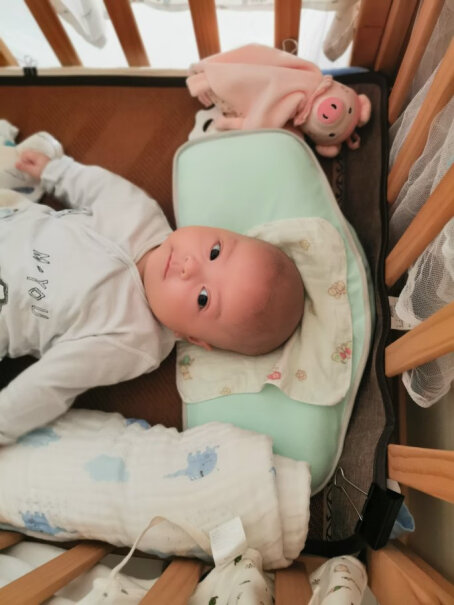 碧荷PHealthKids婴儿枕头3个月头睡扁老朝左边睡能用吗？