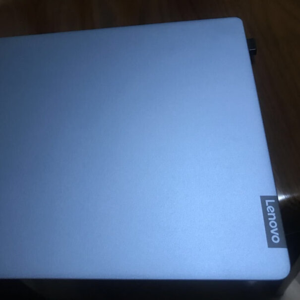 联想LenovoIdeaPad14s2020请问今年下半年入手的朋友们，都是拿到的忆联的键盘吗？还有假就是用了几个月之后差评里的问题会遇到吗？